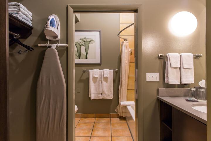 Room 18 of 49