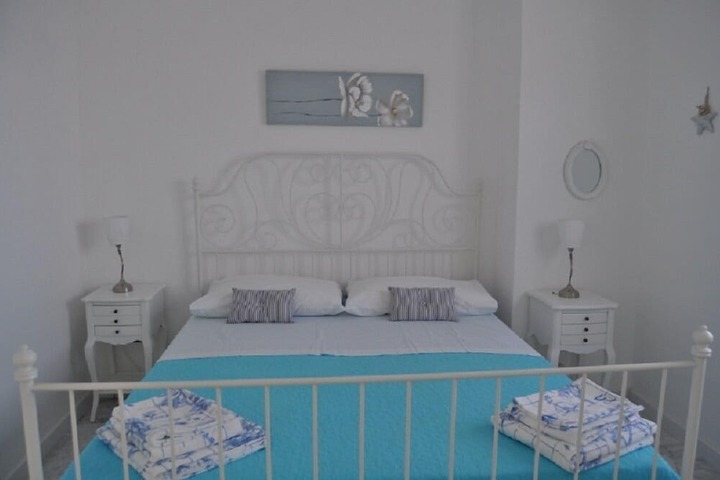 Room 2 of 24