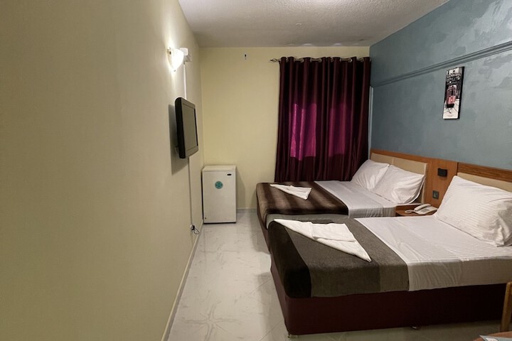 Room 37 of 103