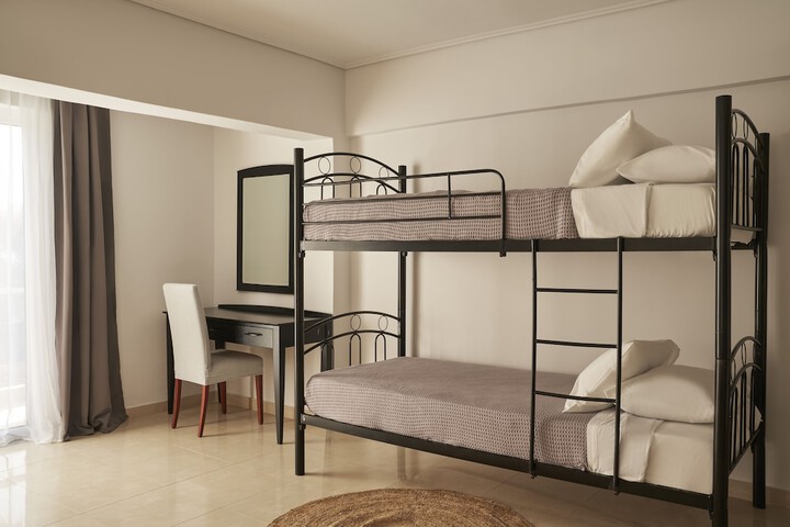 Room 7 of 85