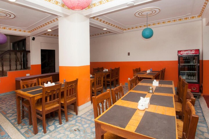 Dining 50 of 61
