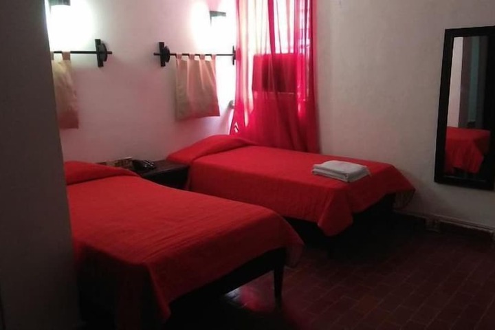 Room 18 of 27