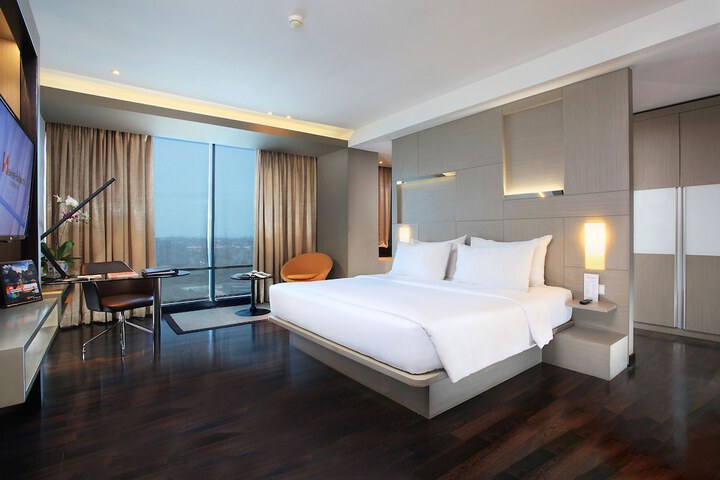 Room 25 of 53