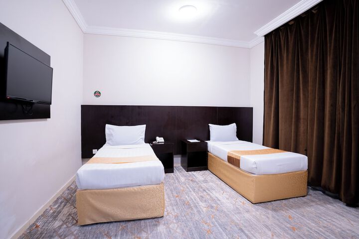 Room 22 of 49
