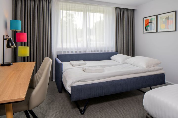 Room 62 of 194