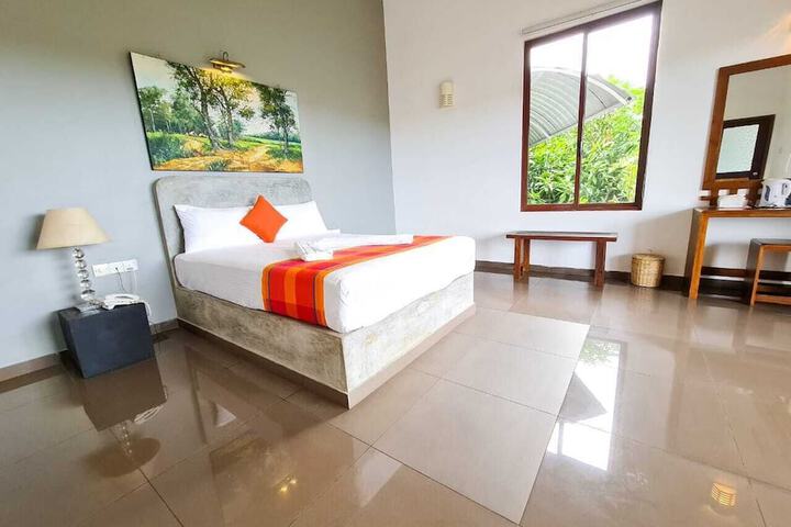 Room 4 of 22