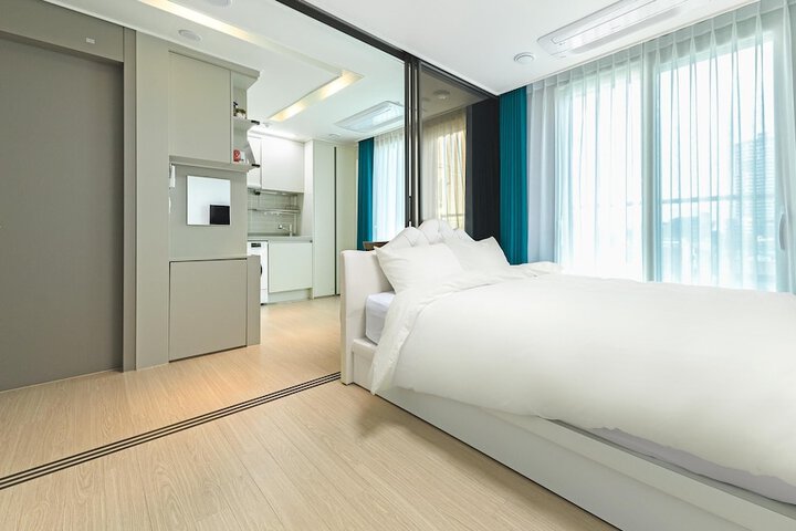 Room 542 of 640