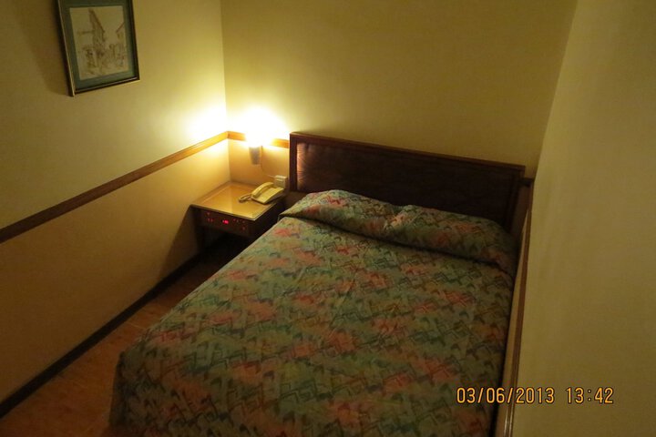 Room 15 of 61