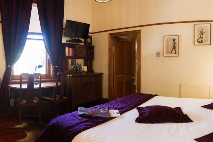 Room 10 of 55