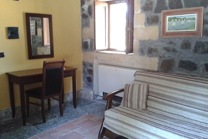 Room 10 of 31