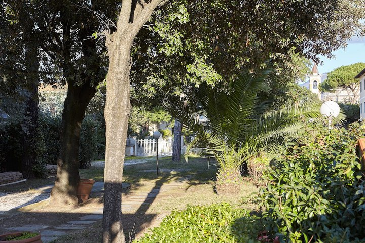 Property Grounds 28 of 44