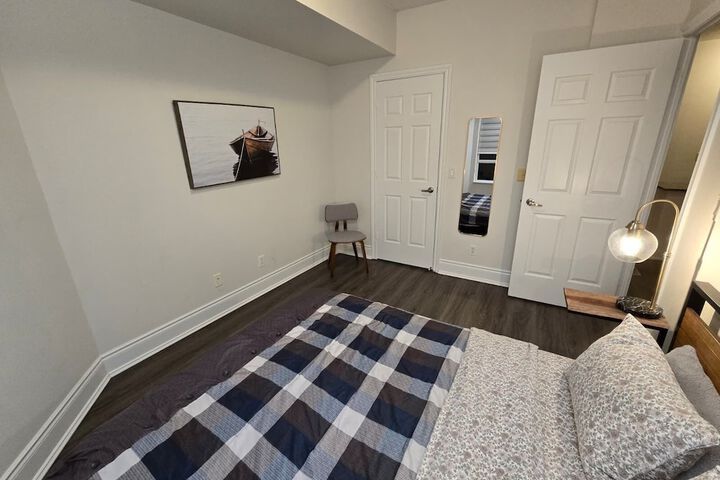 Room 49 of 168