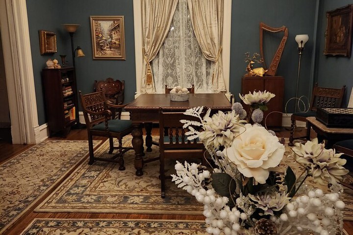 Room 48 of 83