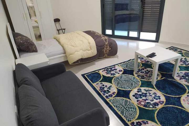 Room 16 of 39