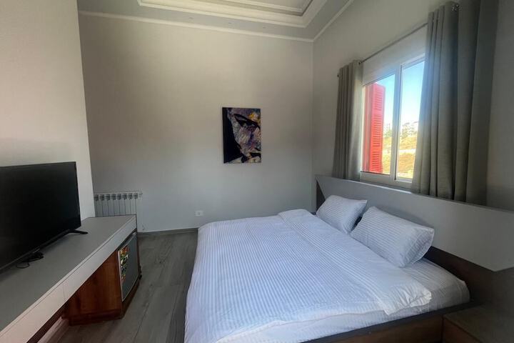 Room 4 of 45