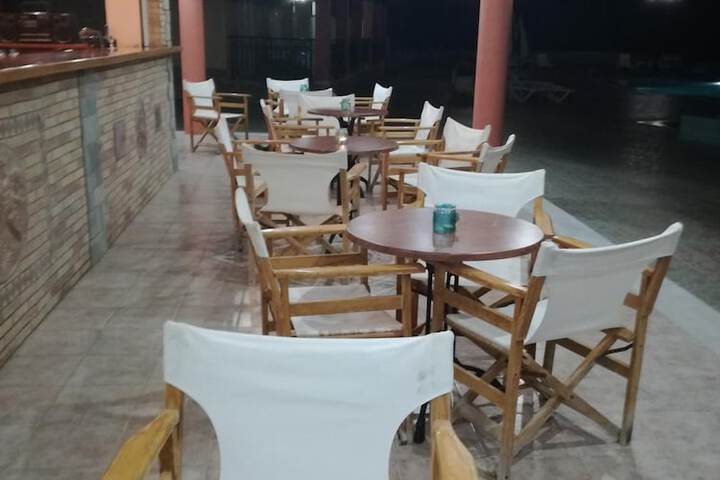 Dining 50 of 59