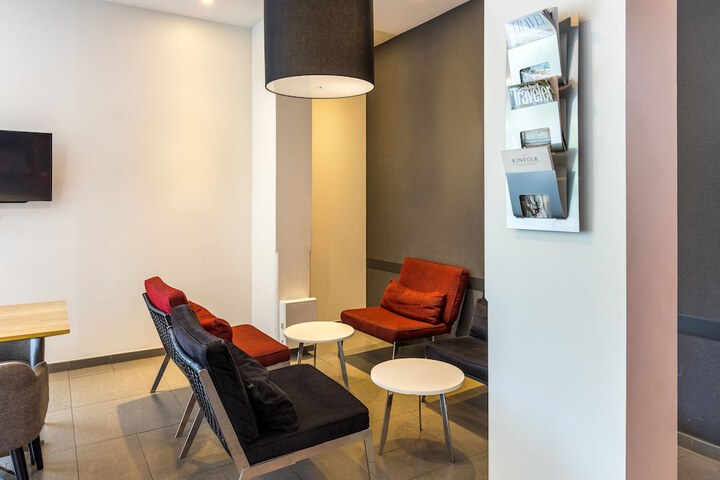 Guest Lobby