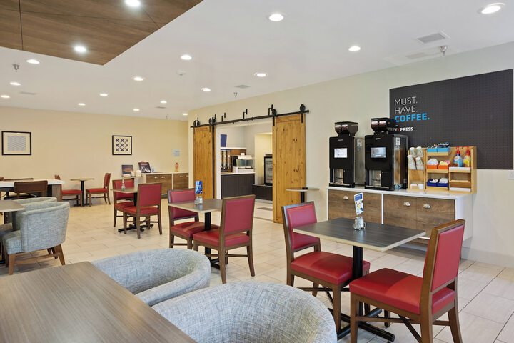 Breakfast/Coffee Service 101 of 123