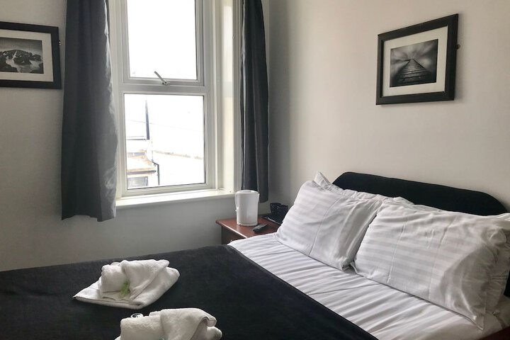 Room 2 of 15