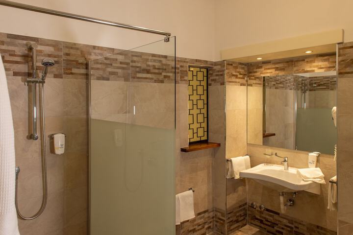 Room 20 of 29