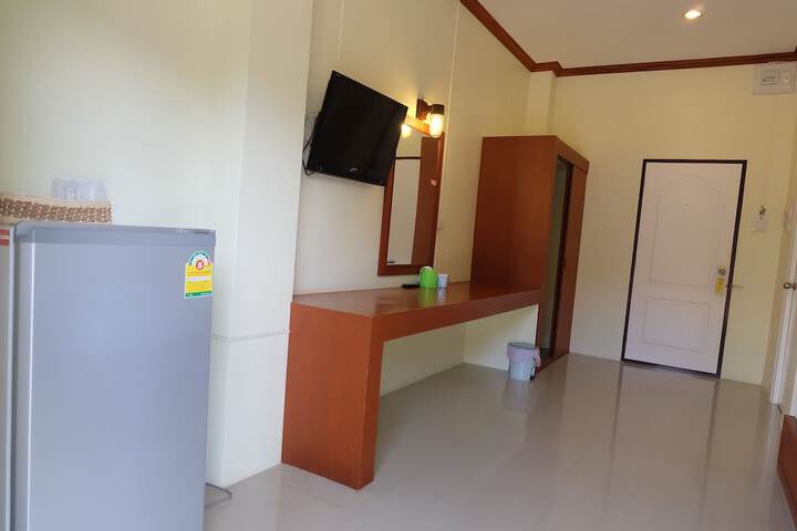 Room 14 of 16