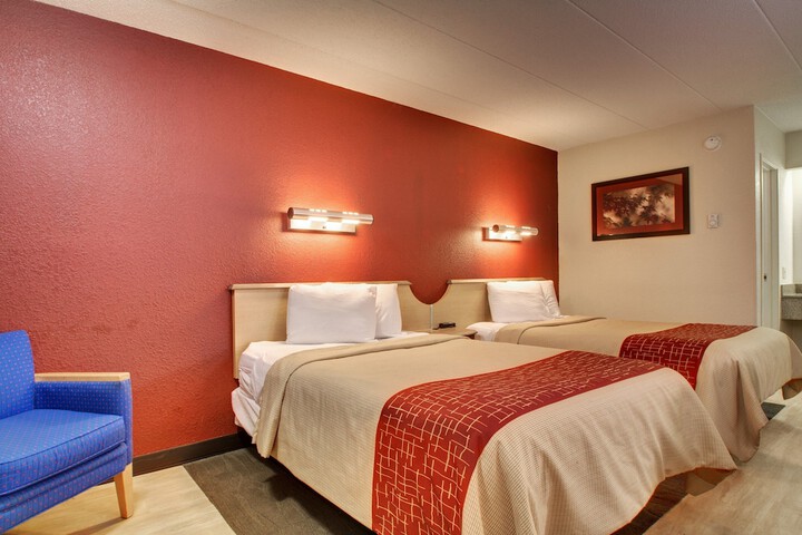 Standard Room, King or Two Doubles (6 of 7)
