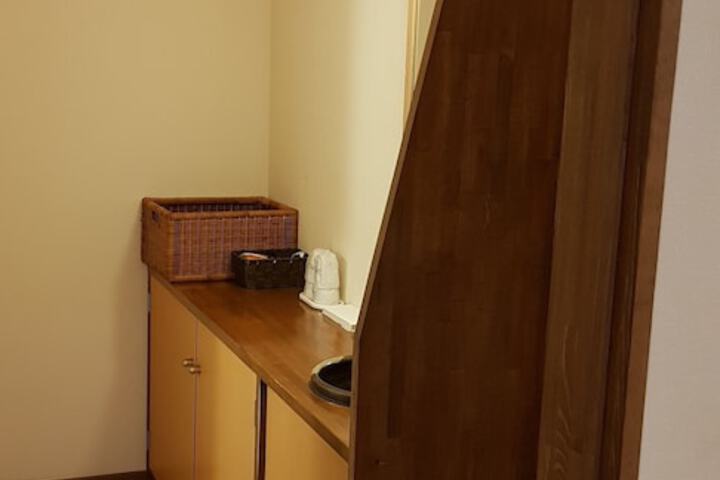 Room 9 of 69