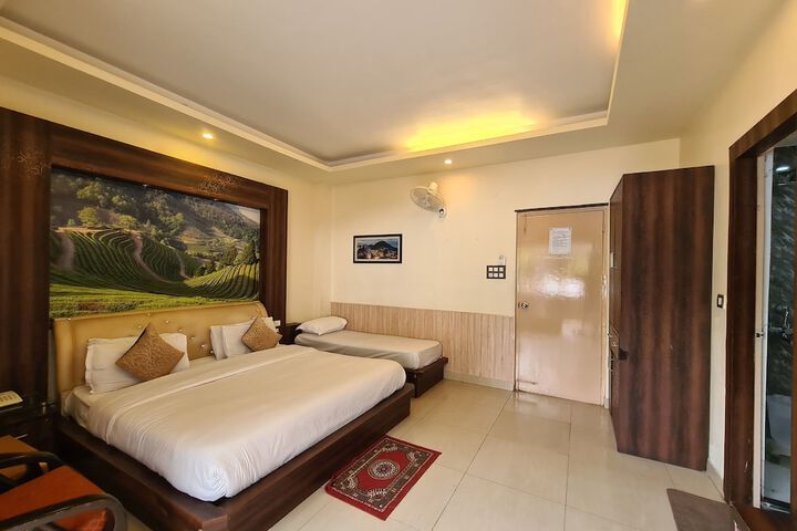 Room 14 of 122