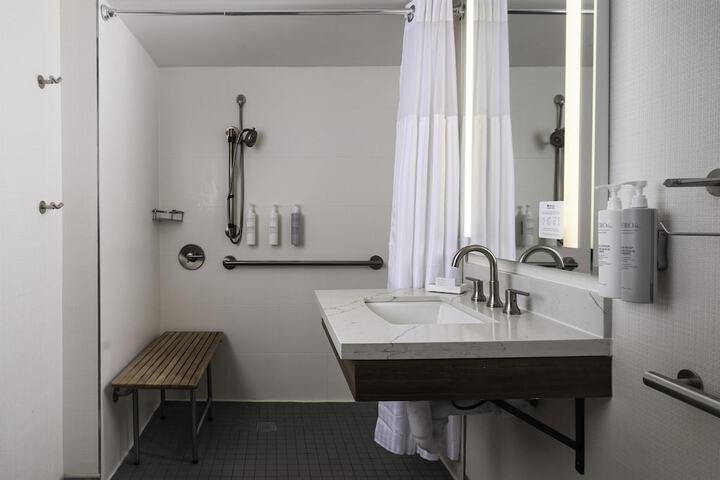 Bathroom shower