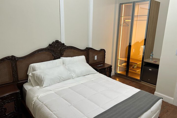 Room 10 of 36