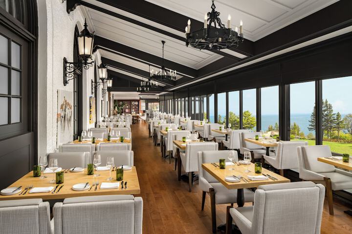 Dining 62 of 99