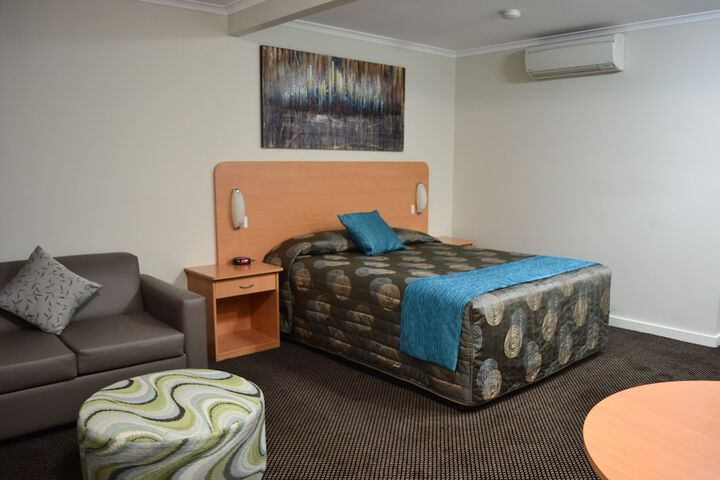 Room 14 of 74