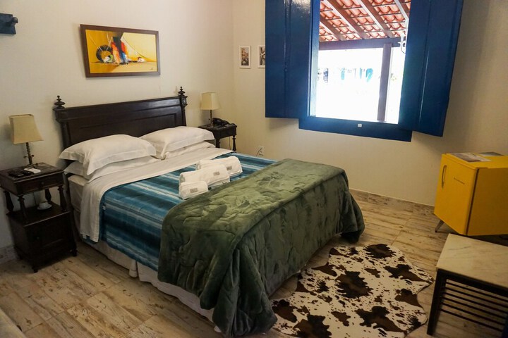 Room 5 of 81