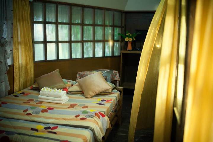 Room 10 of 124