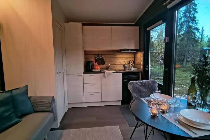 Room 102 of 256