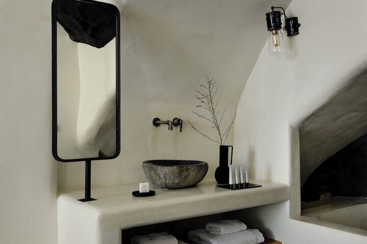 Room 64 of 303