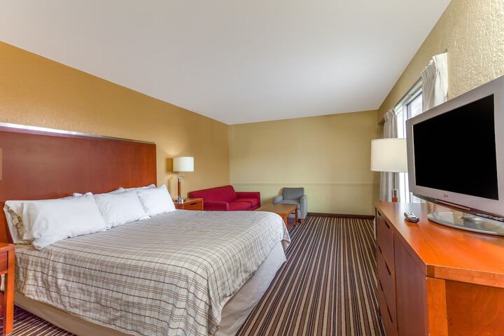Room 3 of 13
