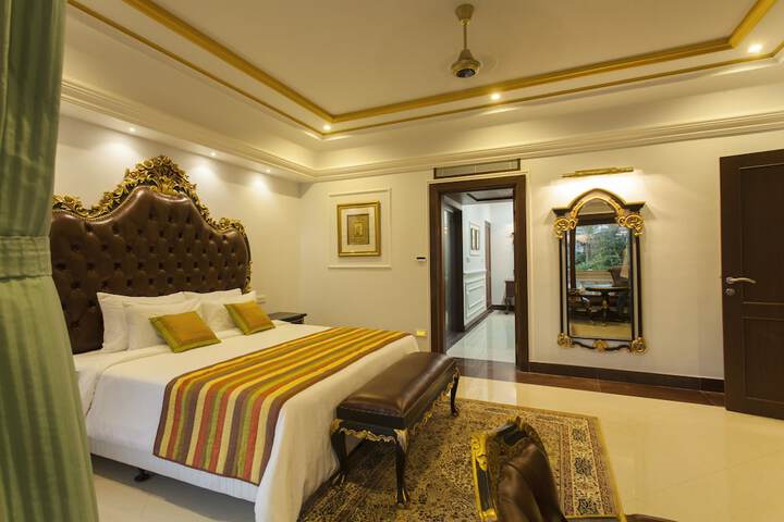 Room 10 of 48