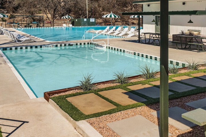 Pool 59 of 72