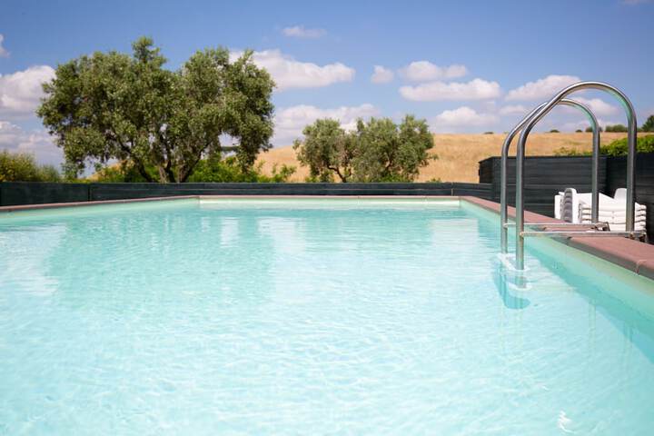 Pool 77 of 111