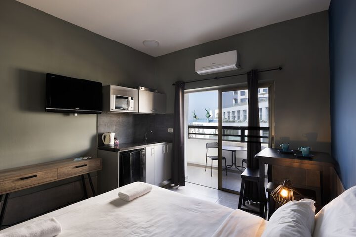 Room 31 of 86