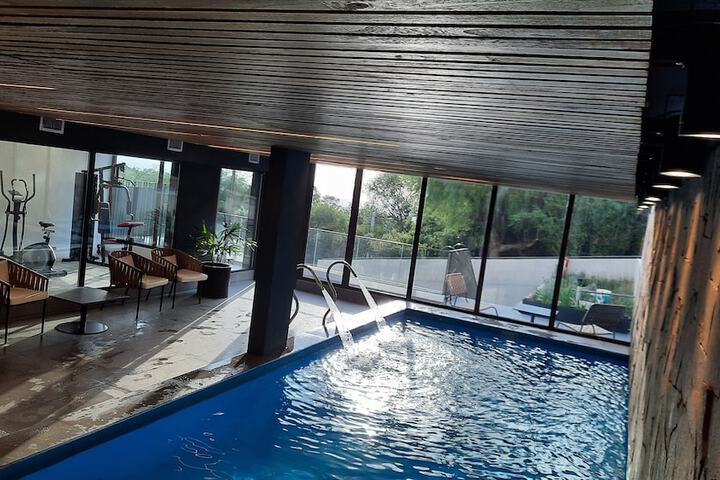 Pool 26 of 51