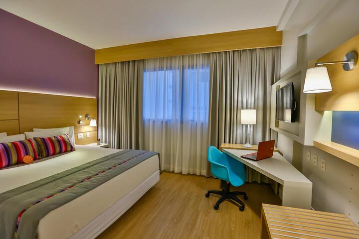 Room 33 of 36