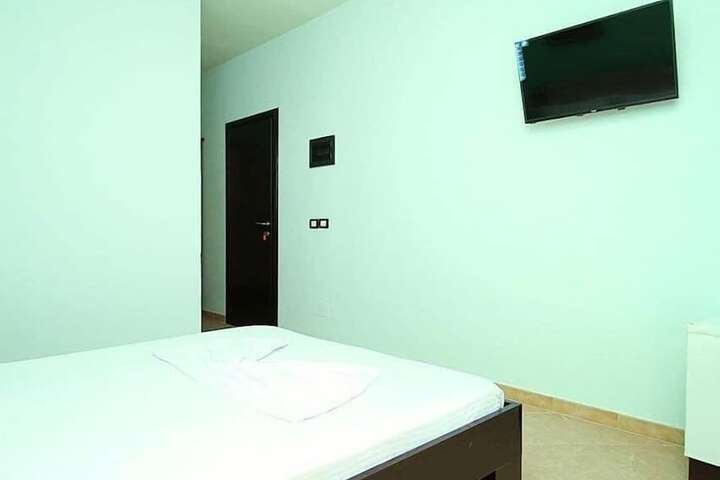 Room 2 of 54