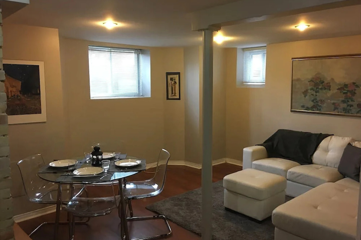 Grand Forest Hill 2BR Hideaway
