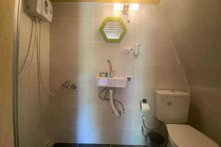 Room 17 of 23