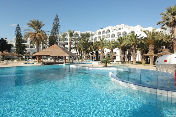 Pools & Facilities