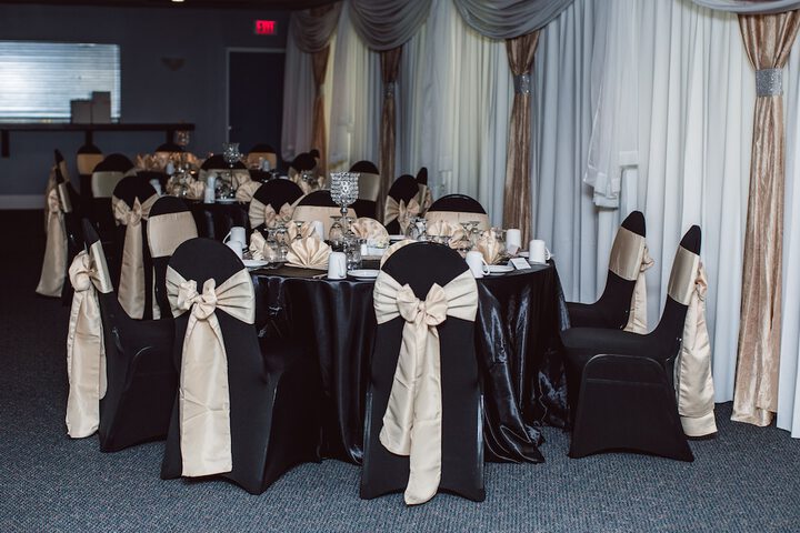 Ballroom/Hall 48 of 55