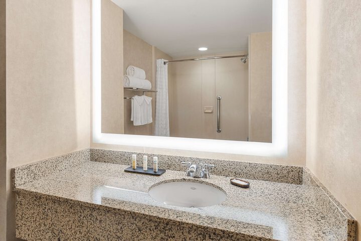 Bathroom shower