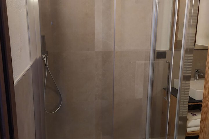 Room 59 of 105